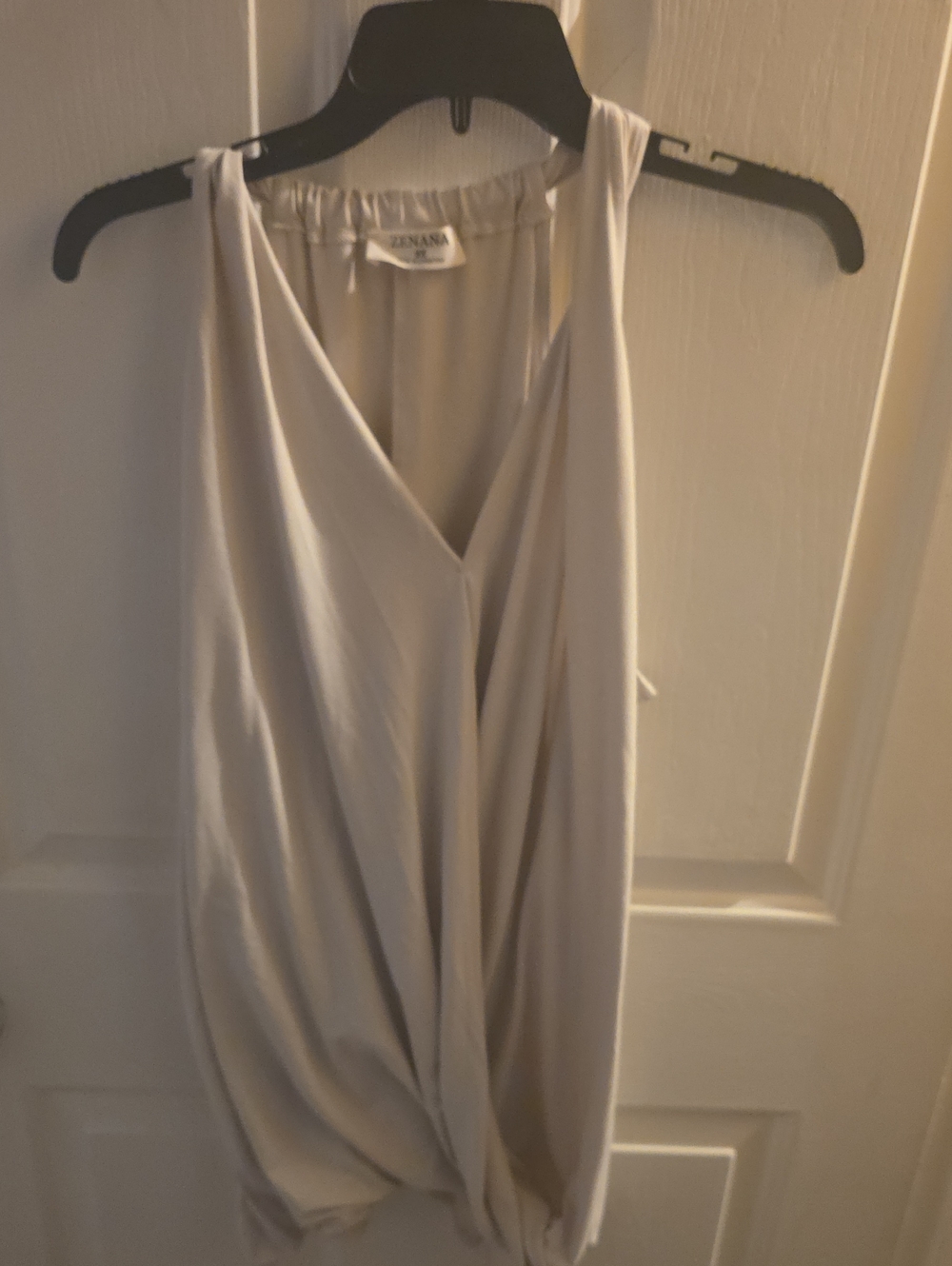 Zenana Outfitters Light Gray Drapped V-Neck Sleeveless Top